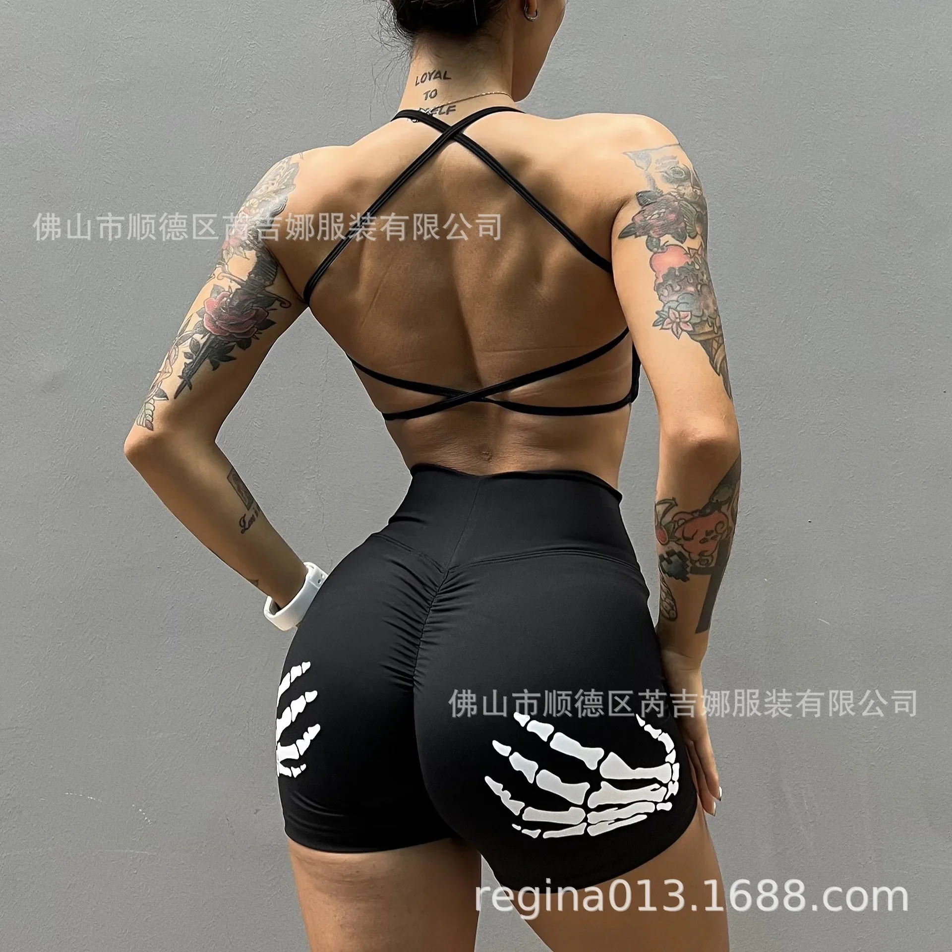 بدلة رياضية خفيفة الوزن للنساء - مراجعة Yoga Und Fitness وسعره